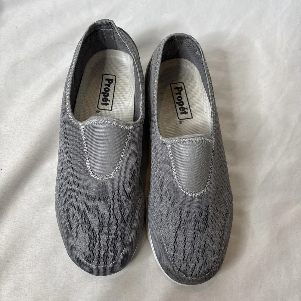 Propet Travelactiv Silver Gray Slip On Walking Sneaker Size‎ 7.5 W5104 Comfort